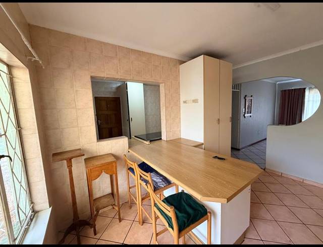 3 BEDROOM HOUSE FOR SALE IN BIRCHLEIGH NORTH